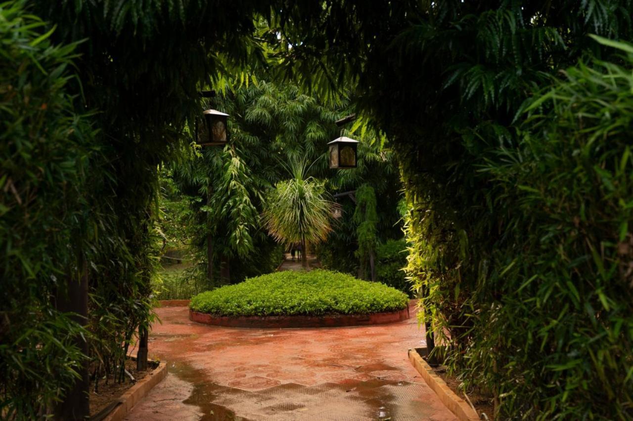 The Fern Ranthambore Forest Resort Rajasthan ساواي مادهوبور المظهر الخارجي الصورة